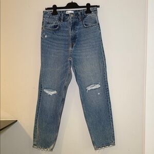PRE-OWNED - Zara - Women’s Straight Blue Distressed Jeans - Relaxed Fit - Size 6